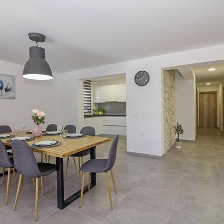 Natascha In Pamici - Haus Fuer 6 Personen Villa Žminj Exterior foto