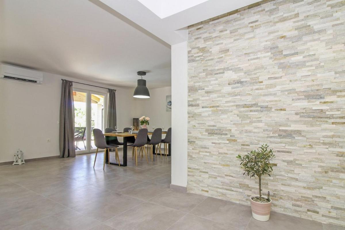 Natascha In Pamici - Haus Fuer 6 Personen Villa Žminj Exterior foto